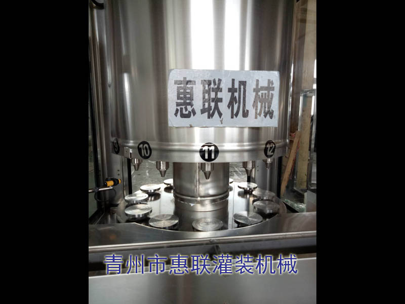 酒水灌裝機(jī) 酒水灌裝機(jī)