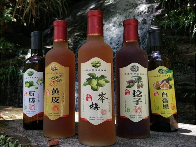 果酒灌裝機(jī) 果酒灌裝機(jī)