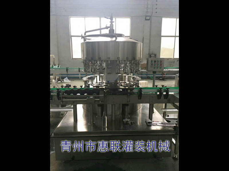 葡萄酒灌裝機 葡萄酒灌裝機