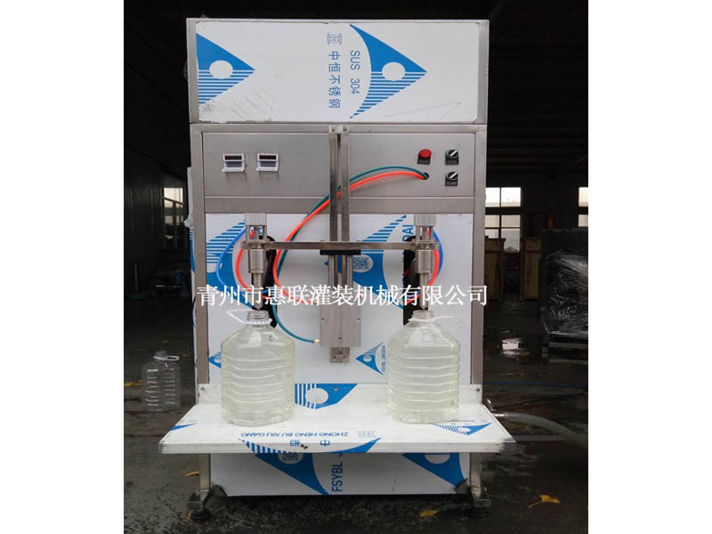 桶裝白酒灌裝機(jī) 桶裝白酒灌裝機(jī)