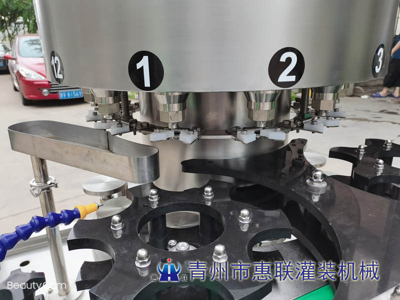 全自動(dòng)白酒灌裝機(jī) 全自動(dòng)白酒灌裝機(jī)