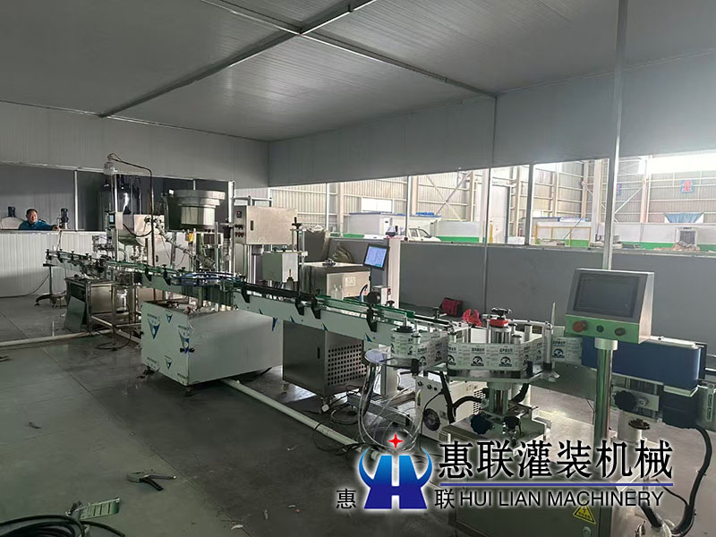 全自動酒類灌裝機(jī) 全自動酒類灌裝機(jī)